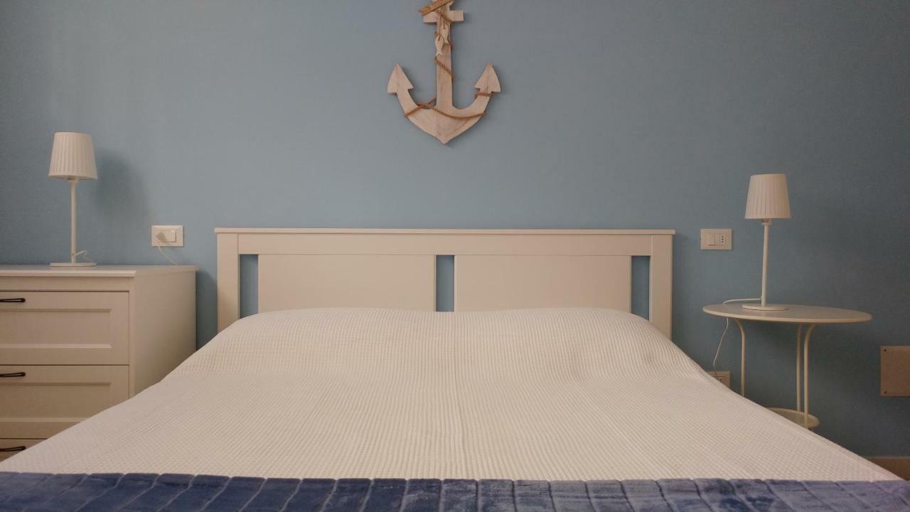 Senigallia D'Amare Buitenkant foto